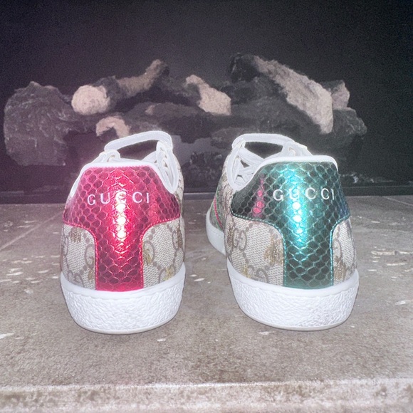 Authentic GUCCI Ace Supreme Sneakers with Bees - Size 7 (US) - Picture 3 of 11